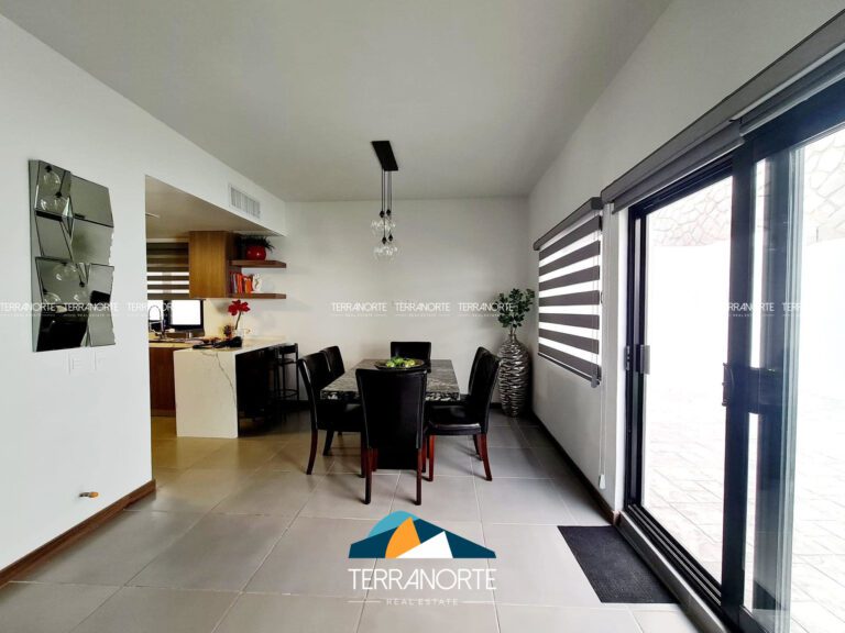 A3AD4ADA-C916-4BE7-B6DB-EF571E2BA95A