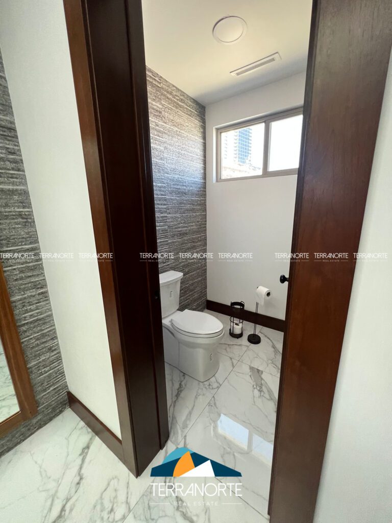 A7EEA173-FEB4-49C2-9451-612E56C07B41