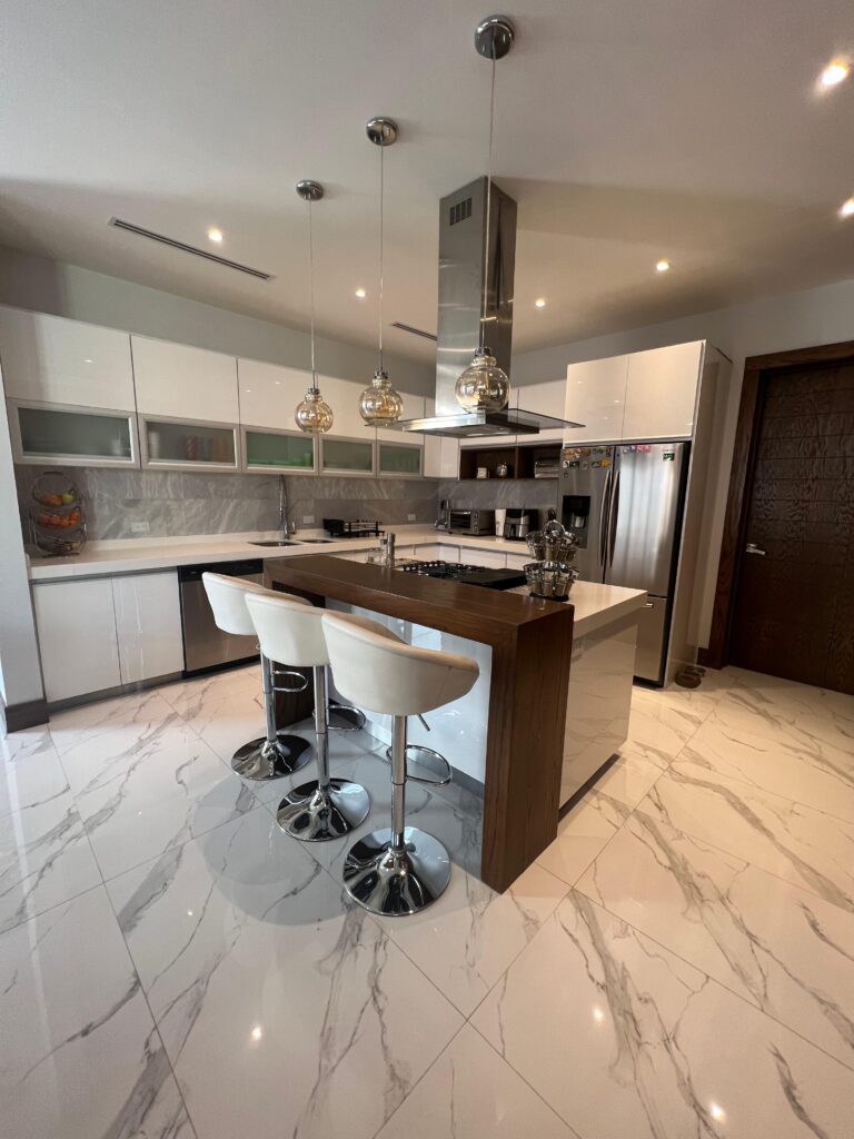 AC7A8A9D-357C-4906-8A1C-D2B6E66F035F