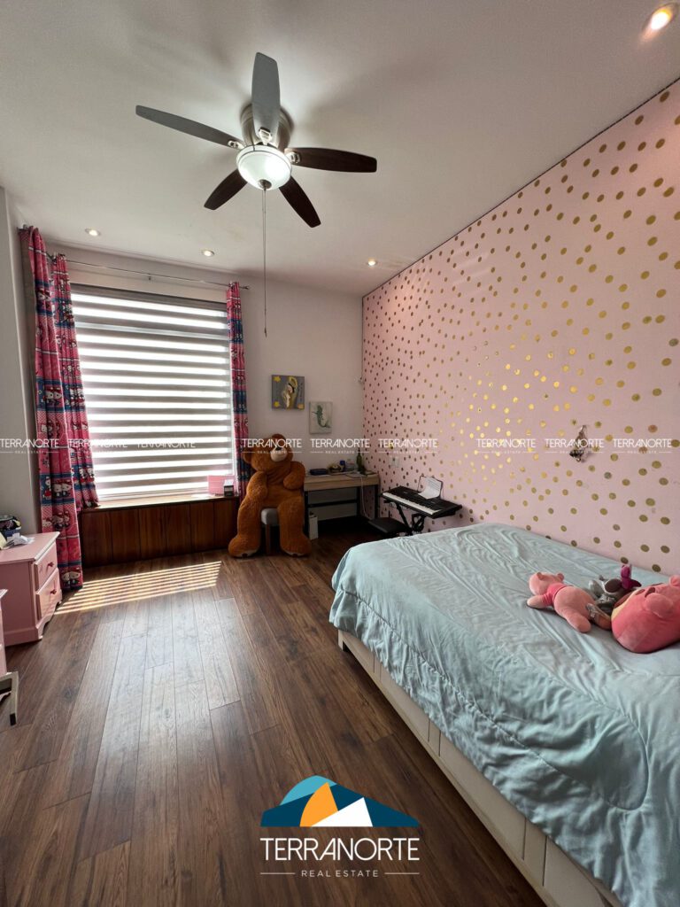 AECA34EB-56C9-4D96-8EAC-11526308A9A4