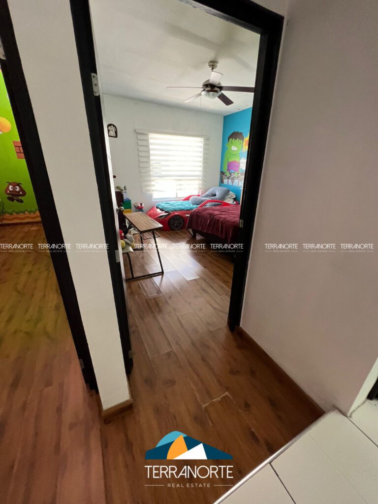 B5E51AD5-82BE-4E8F-82F7-9EE9A117FB5E