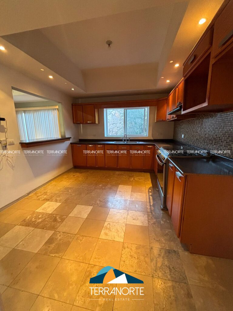 BE5297C7-1958-40FC-95A3-316395F0687D