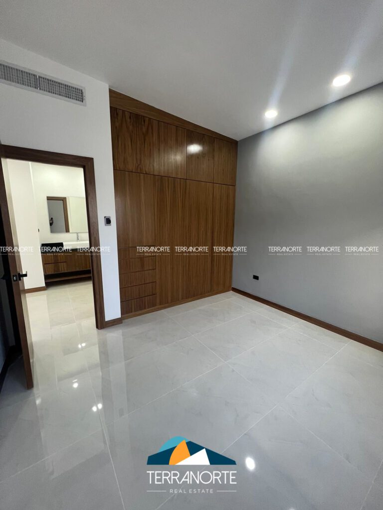 C42244DE-D15E-45EE-ACE2-A32565C713DB