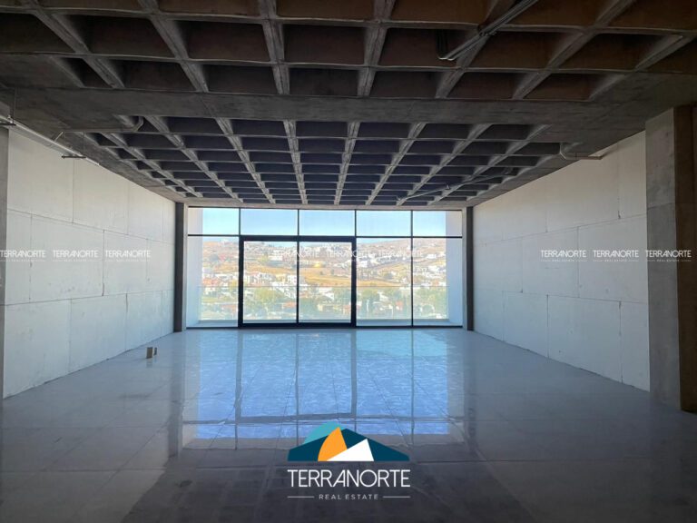 C7E637DF-2054-40F3-BA81-4E4C222B4ACF