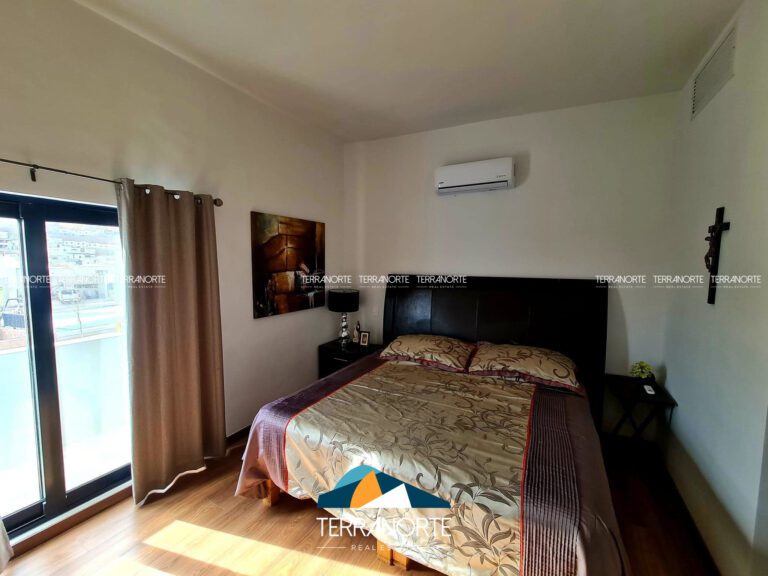 D77A48AC-70CF-4310-AF2D-7D2FD8B51C65