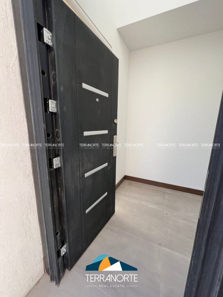 E6C62D49-D16F-48BD-B7F3-3785D6BF8AC4