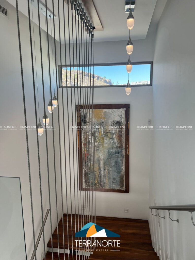 EAC16557-0AFC-4B27-BBAE-5C40184FD1F5