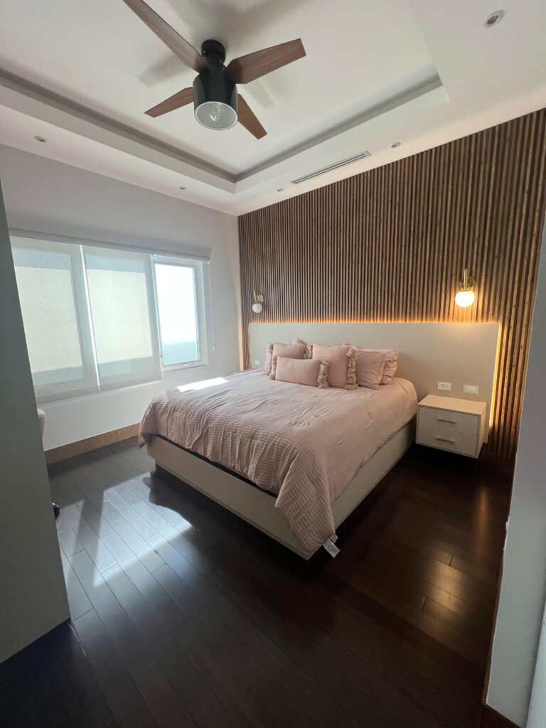 EADC88F7-BB51-47FB-9F02-5D1FA652716F