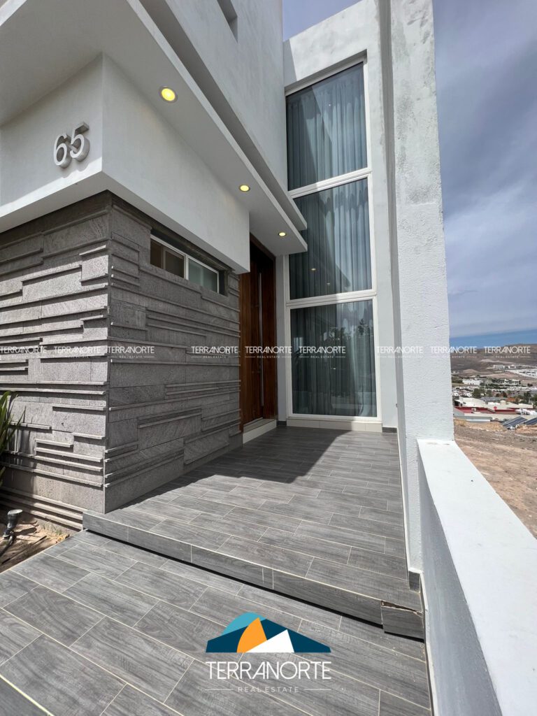 EF913A1B-4C1E-4263-BC00-61ECDBC276E3