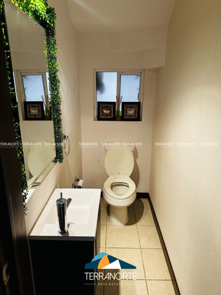 F730980C-A457-450C-8E89-5578972EC8E8