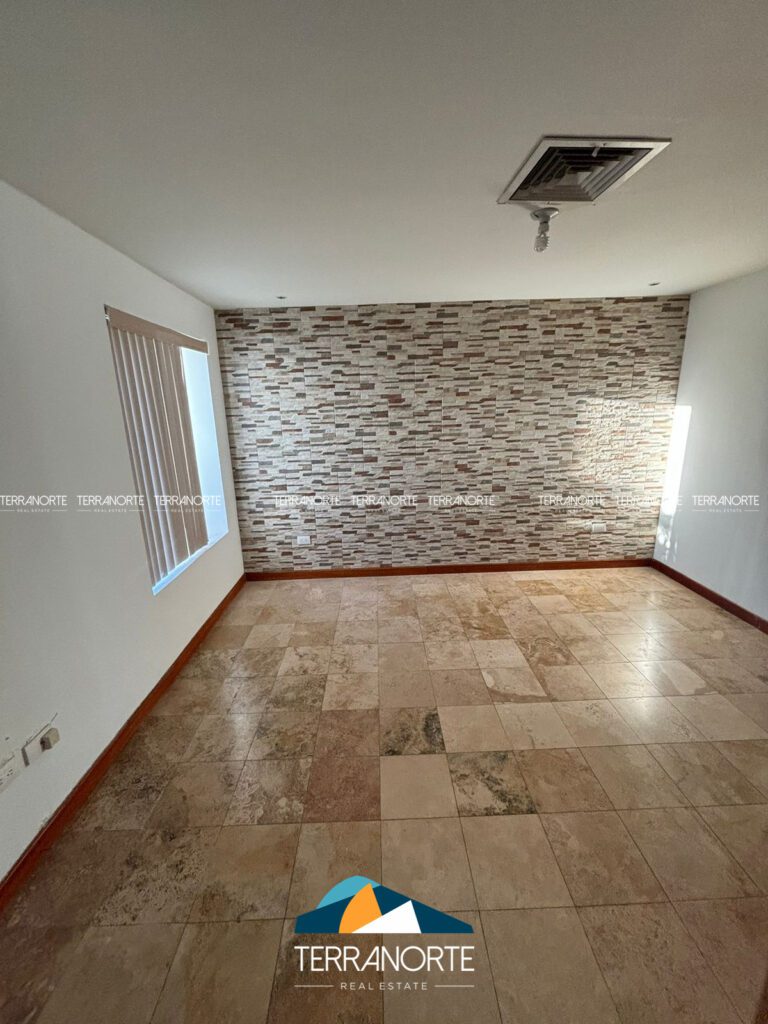 FD3D8EF6-82AB-4D6A-A7B6-0C498CA394DF