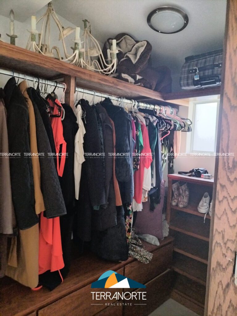 09AD115A-FFEE-427E-856E-F93501709FAF