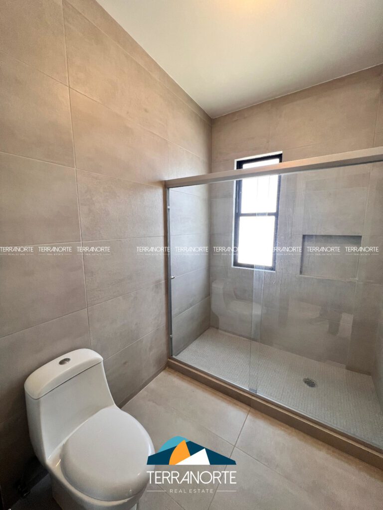 11EE57D5-78A4-40C3-A4DB-7576C650AA97