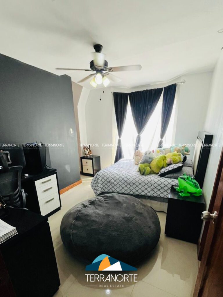 17647893-1A22-491F-A43F-A43D58E97634