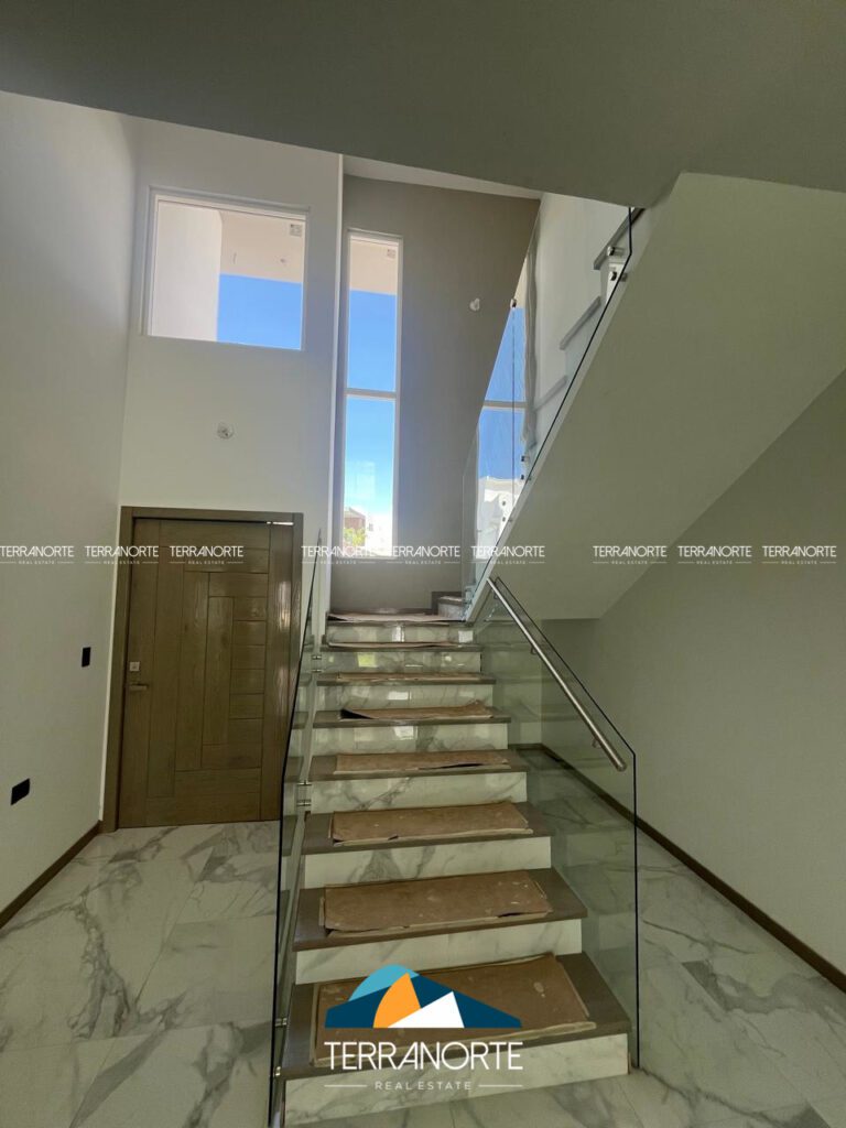 1A1B7194-9C6D-4249-B15D-EADFA10A7832