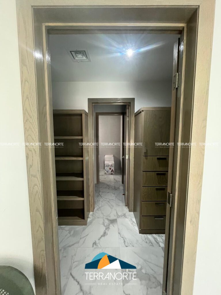 24BF906B-55CF-4B1C-A639-0A1E7DCC832C