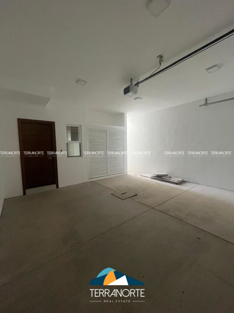 2C2DC4EB-DDE8-4138-B9FB-2FC3E56149A0