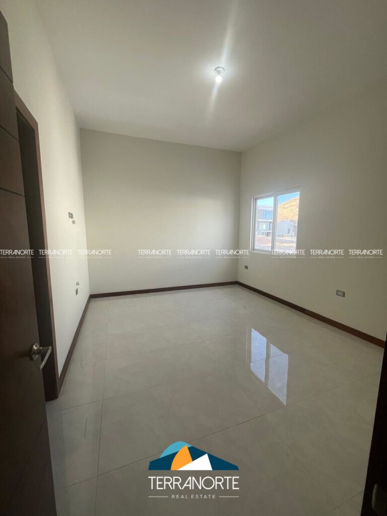 3F887900-BF7D-43C3-B84D-A9ED3F824338