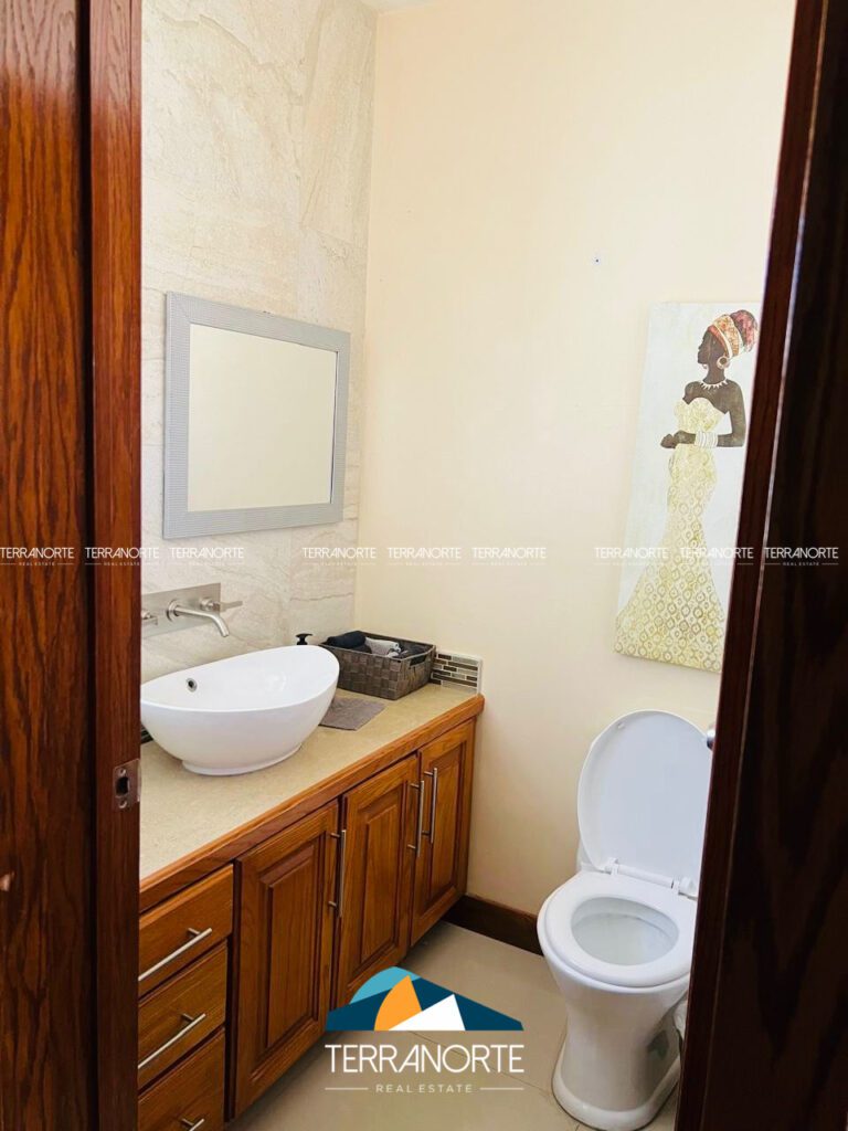 6757CEB3-7516-4980-AB37-1C2553E1486B