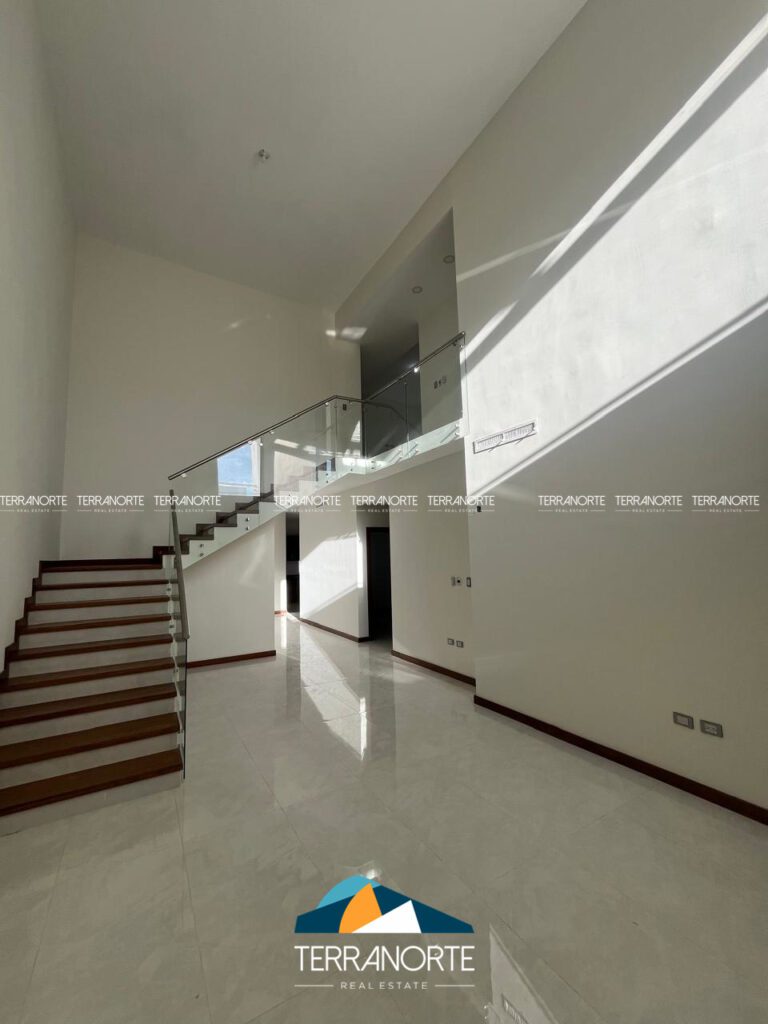 7D1CA3B0-FF93-469E-8B77-DDA3354DC77F