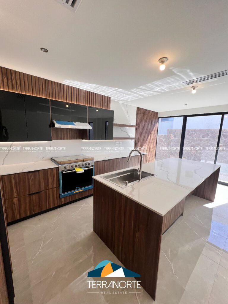 8117ADDE-759B-453C-BFBE-C2A3B5435130