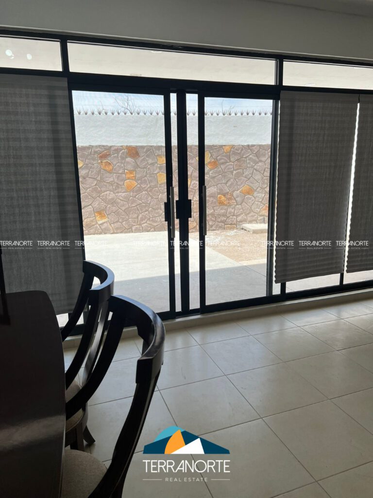 903C4E22-14B3-4DAC-9558-9CB901029FD9