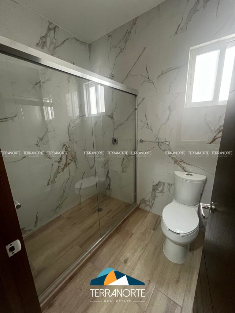 9AAAA29C-5408-49B3-A7F3-DE36548C76ED