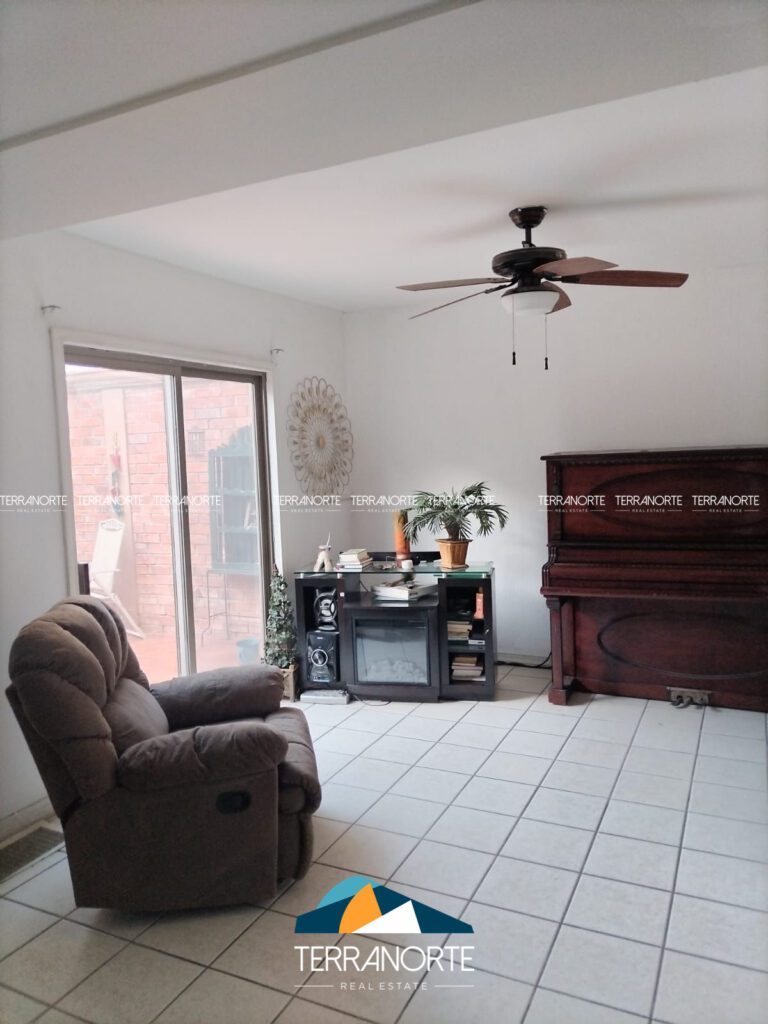 B2444B66-D7E8-42C5-9062-D1FFC0CBA3C1