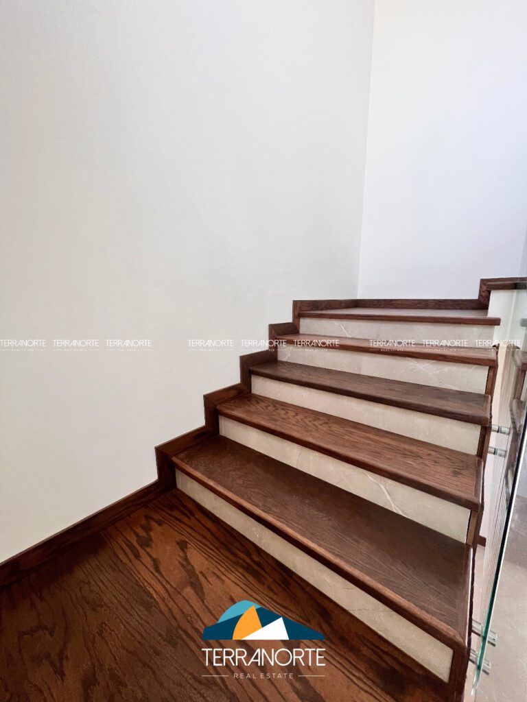 C06C87A1-0673-4DA6-ADAE-F9E6ABEF72E2