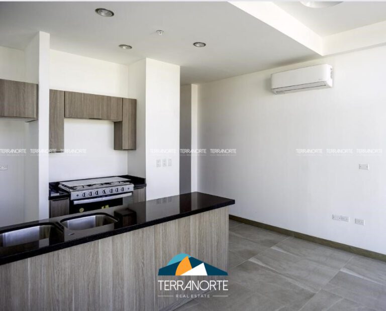 D1FD6C7C-9B65-4228-82C8-FEEAD76B483D