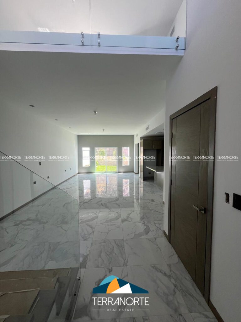 DEEC0075-C5DB-42D3-B5C3-4124E2F98AAB