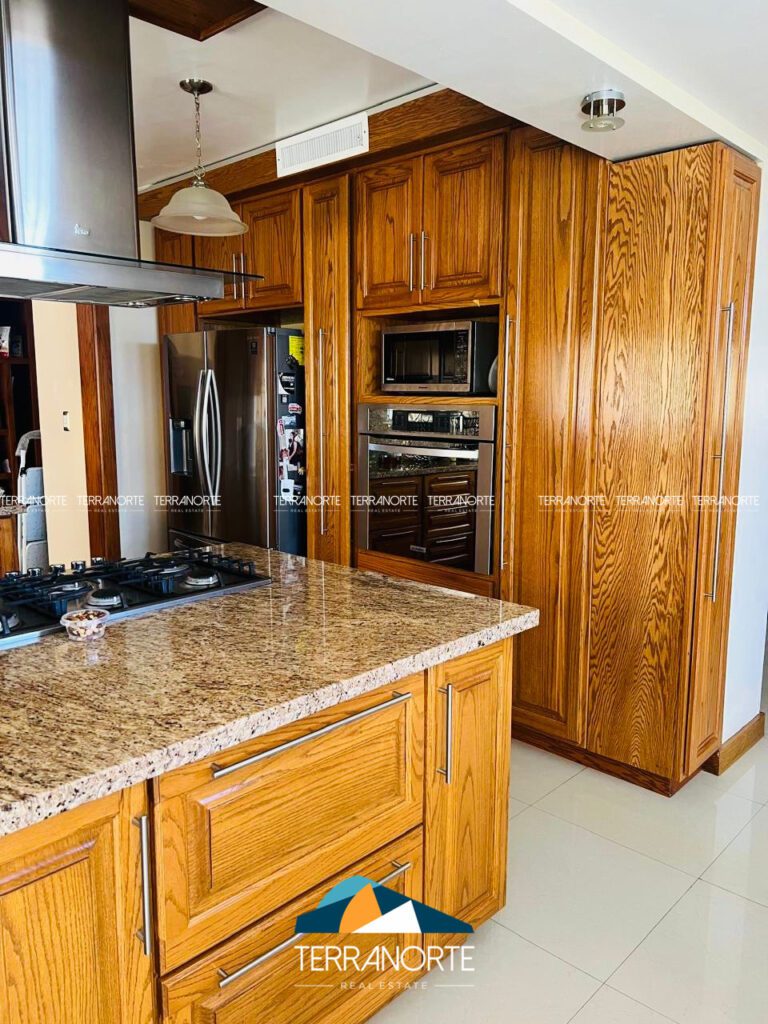 FDA83C20-DF2E-46E6-8673-45F20A6EA1F4