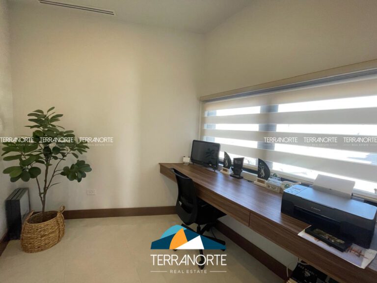 1F417C7F-F4A4-4B9E-BF0E-D1317B311DD5