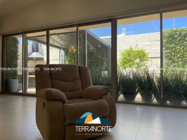 2011028a-9443-4802-b773-9e7e957320d1