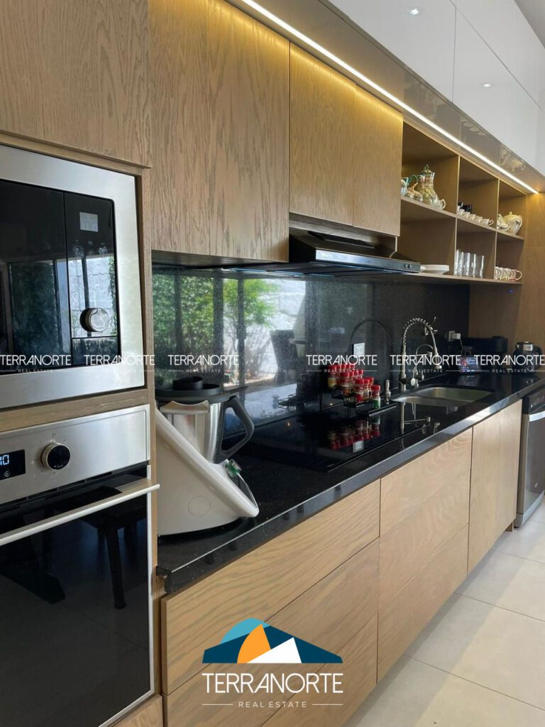 389ad3a4-2be0-40ce-9a5a-2bc1a10ddab1