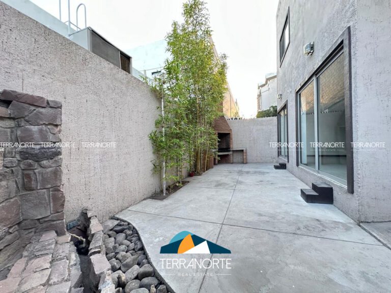 4c042a64-26b5-4975-9682-86e068da0044