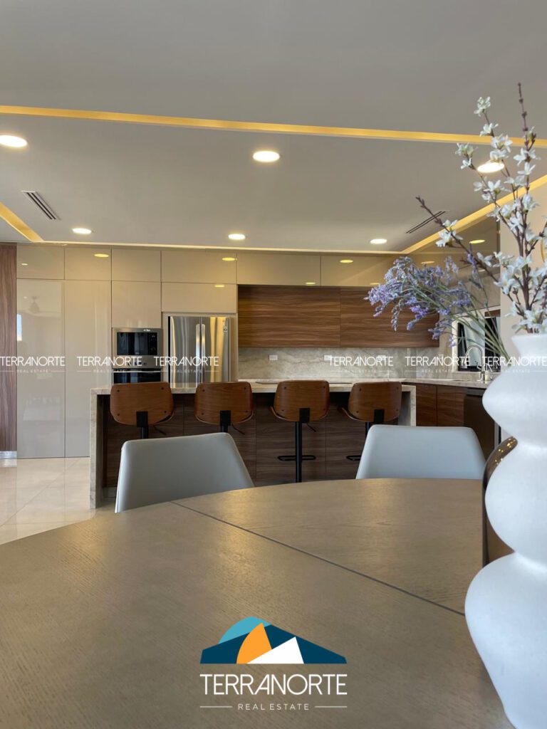 6F2541D8-5BA6-4C53-B85E-E4215825D0FD