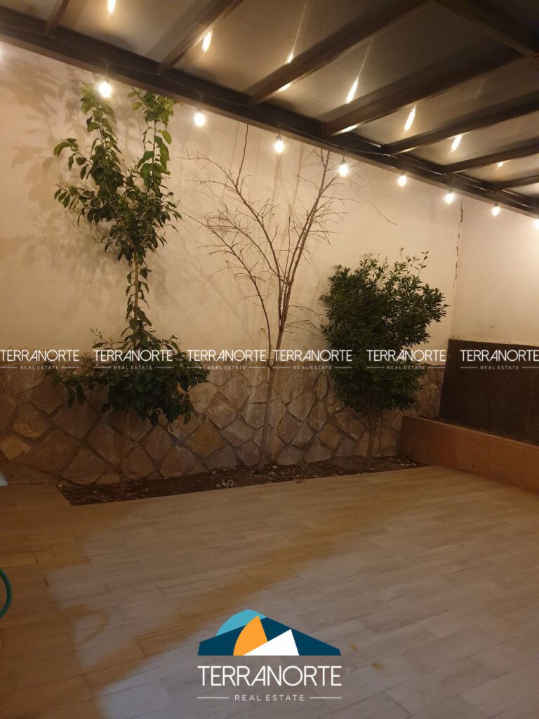 7cf943db-af3c-4d95-a7e7-6b6dd31d5f57