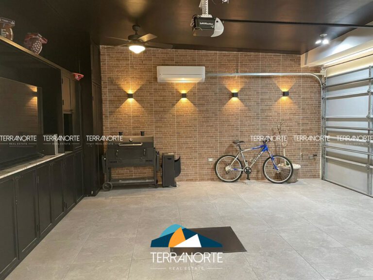 8b446e36-e67f-488e-bd69-a85c93b24a7d