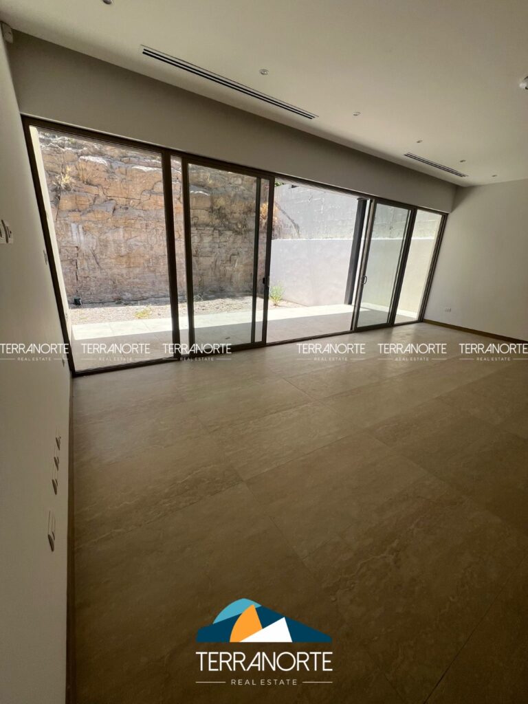 9ec5298e-f59f-4ff2-b604-0a7916832e7c