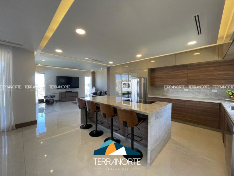 D7EEAFAC-8F92-4570-AA25-E46ED2324498