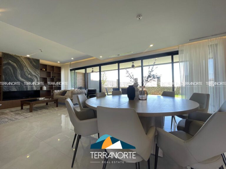 DF2CDAF5-AAFE-4C00-B9E4-FCCB0F018F82