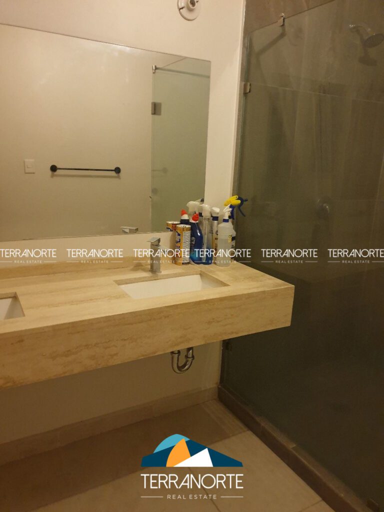 abdc809f-a1f6-4c51-83f6-b53c3250c167