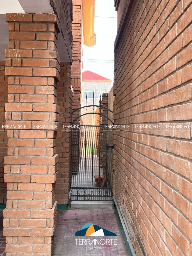 aea04602-c556-42db-bbb0-a27290d80316