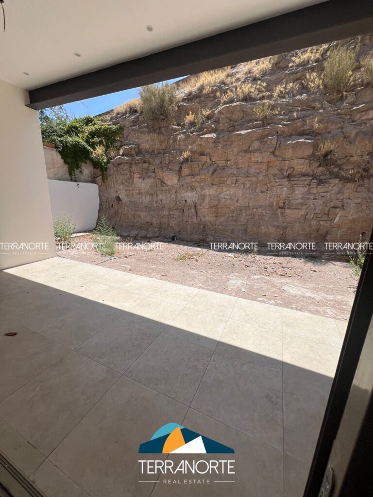 b1e87c28-3c5f-45b5-990e-5cfea7f8f261