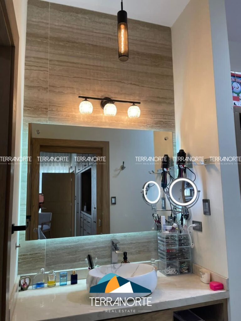 bb13460c-1f7e-4f04-adc8-dd3424188557