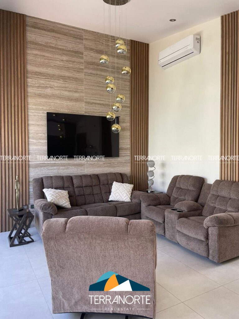 cc5044ce-af4e-4fbd-92e9-a7ece19502ce