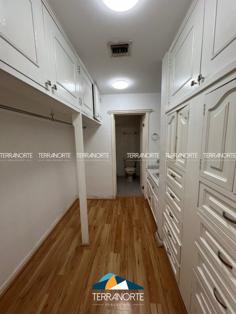 d9474f8c-d490-46ef-9ee8-963d41dfba40