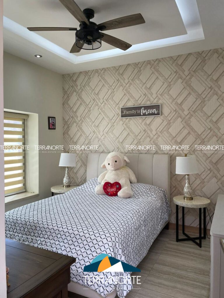 fcdc49ca-7bff-4104-be90-5455217c96b7