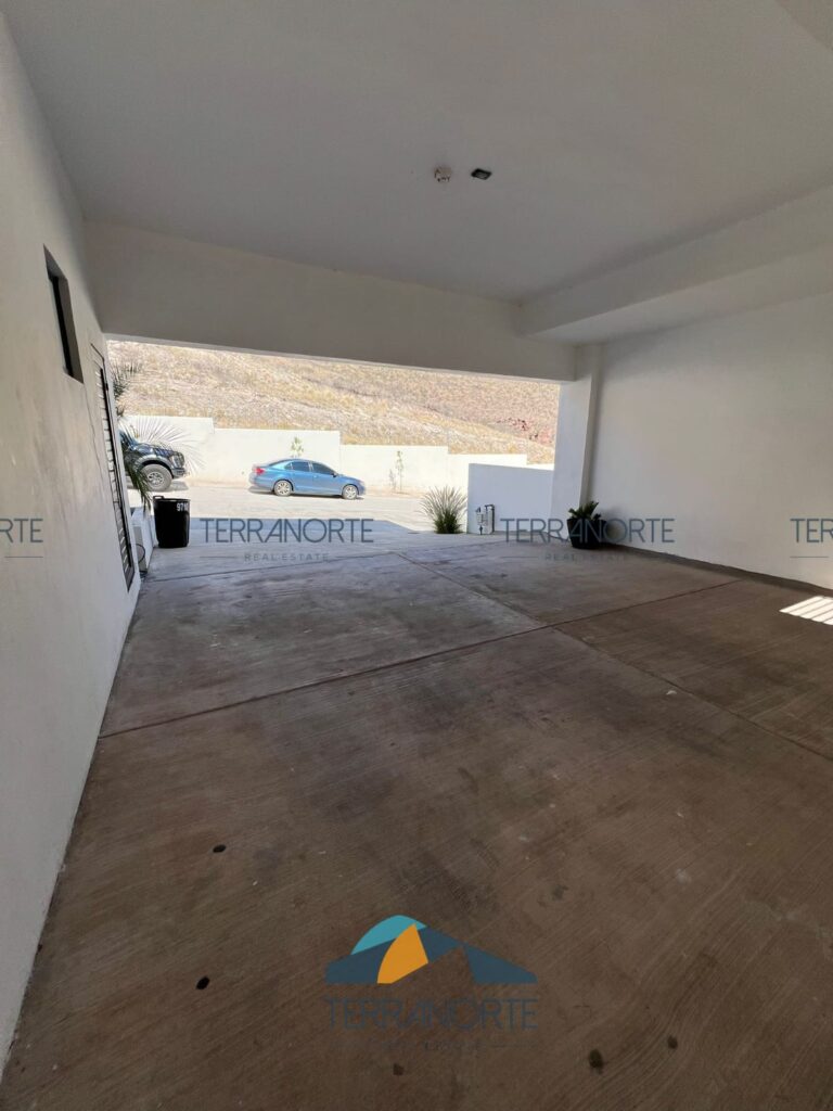 07d3da26-8818-4810-af29-91bc191e9cd2